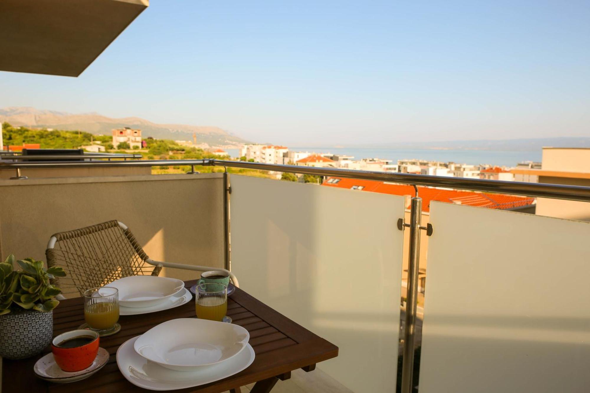 Kiki'S Sea View Studio Split Kamer foto